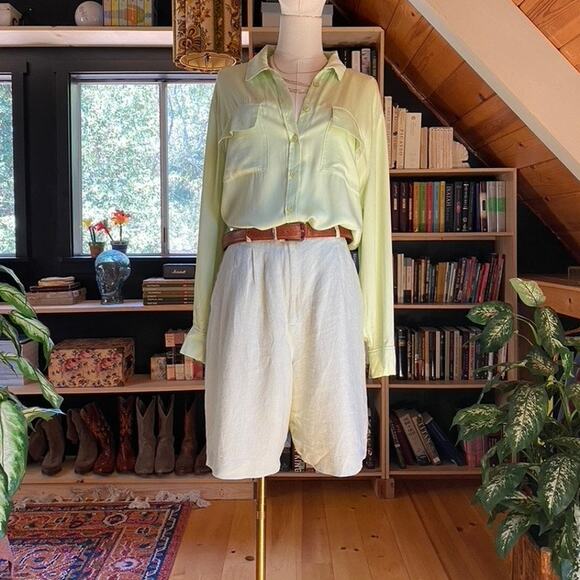 Irish Linen Shorts Green - Picture 1 of 5